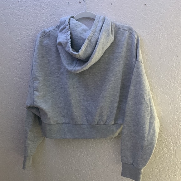 grey cropped hoodie - Picture 2 of 3